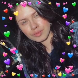 Meet your Posher, Chloe